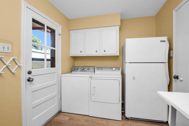 5914 Pine Arbor Drive, Houston, TX 77066