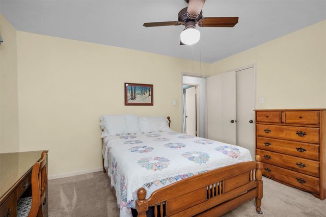 5914 Pine Arbor Drive, Houston, TX 77066