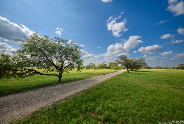 000 Cypress Flats, Comfort, TX 78013