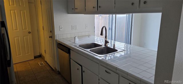 3807 S Fraser Street, Aurora, CO 80014