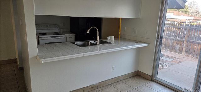 3807 S Fraser Street, Aurora, CO 80014