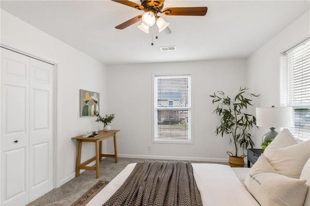 309 W Piankishaw Street, Paola, KS 66071