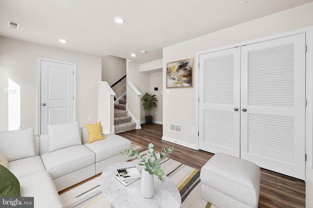 622 MOZART WAY, Baltimore, MD 21224