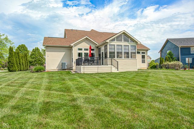 1113 Clearwell Drive, Greenwood, IN 46143