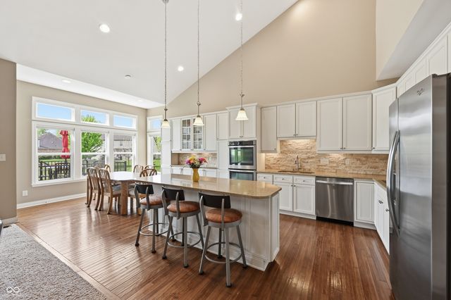 1113 Clearwell Drive, Greenwood, IN 46143