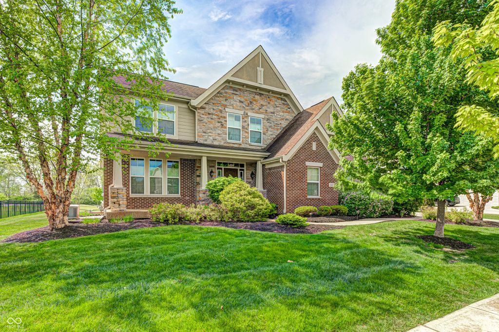 1113 Clearwell Drive, Greenwood, IN 46143