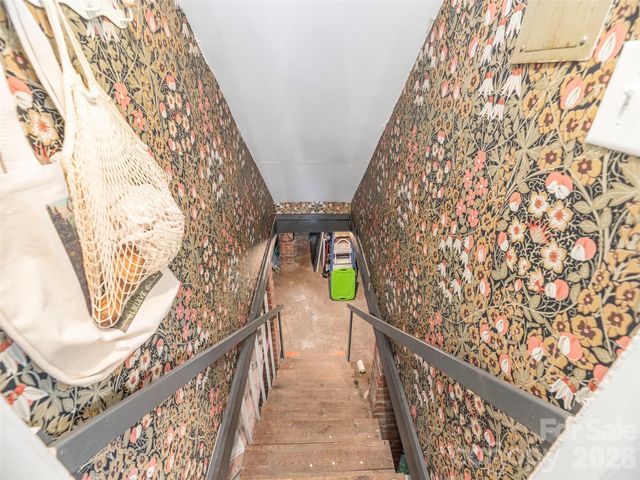 132 Maxwell Street, Waynesville, NC 28786