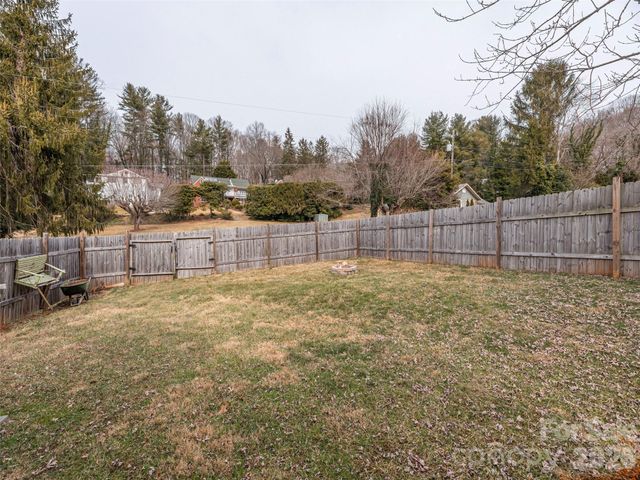 132 Maxwell Street, Waynesville, NC 28786