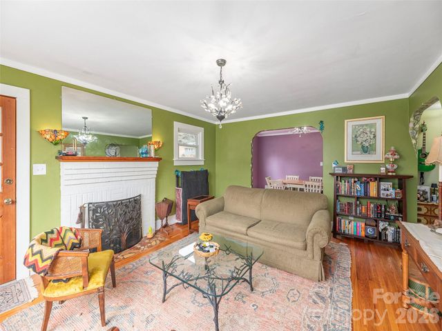 132 Maxwell Street, Waynesville, NC 28786