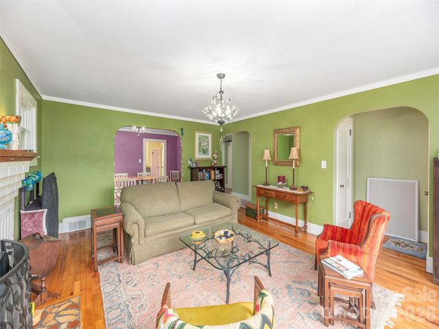 132 Maxwell Street, Waynesville, NC 28786