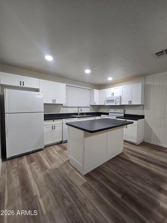 4924 W CATALINA Drive, Phoenix, AZ 85031 — photo 3