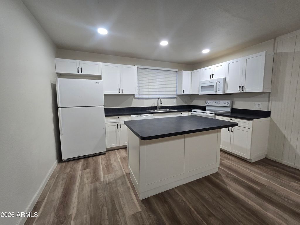 4924 W CATALINA Drive, Phoenix, AZ 85031 — photo 5