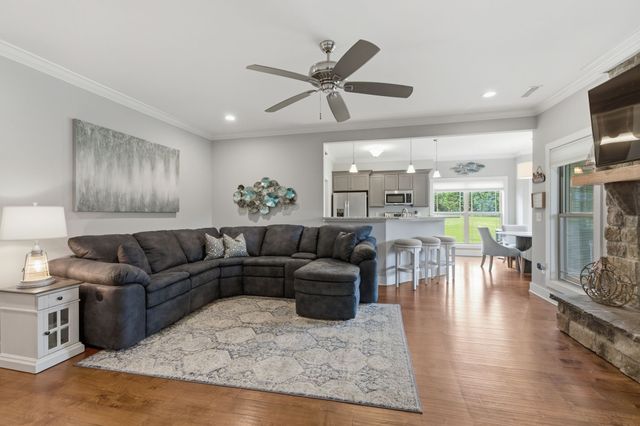 70 Island Way, Winchester, TN 37398