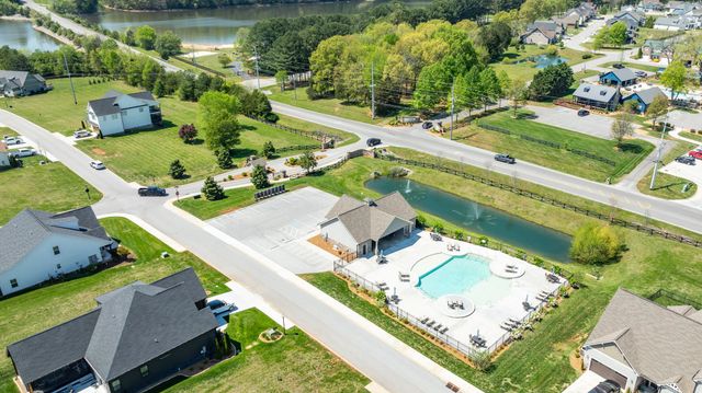 70 Island Way, Winchester, TN 37398