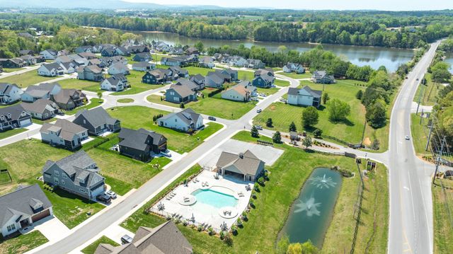 70 Island Way, Winchester, TN 37398