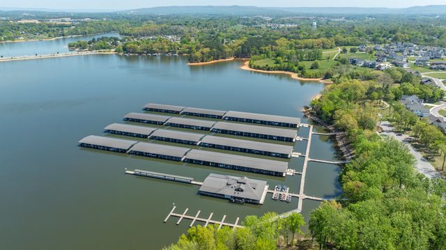 70 Island Way, Winchester, TN 37398