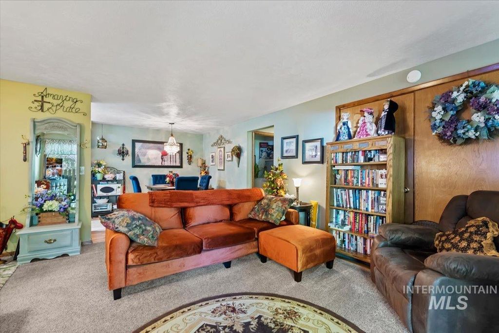 3092 S Gekeler Ln, Boise, ID 83706 photo 5