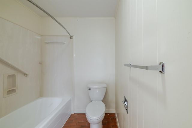 504 W Terrace Dr, Longview, TX 75601