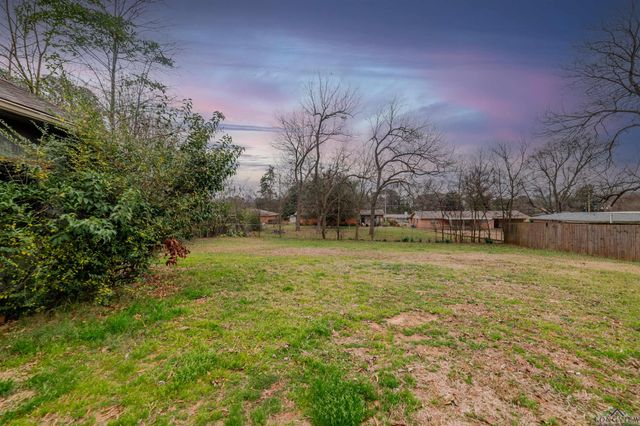 504 W Terrace Dr, Longview, TX 75601