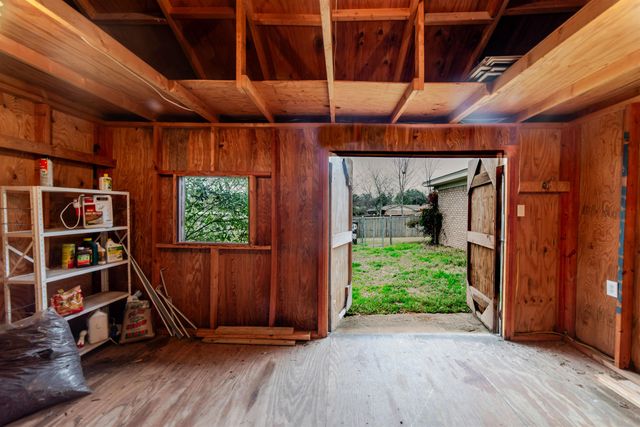 504 W Terrace Dr, Longview, TX 75601