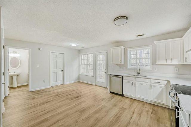 5835 Raventree Court, Atlanta, GA 30349