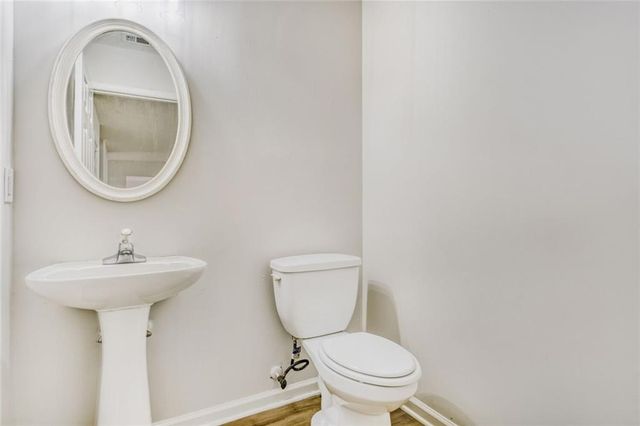 5835 Raventree Court, Atlanta, GA 30349