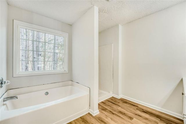 5835 Raventree Court, Atlanta, GA 30349