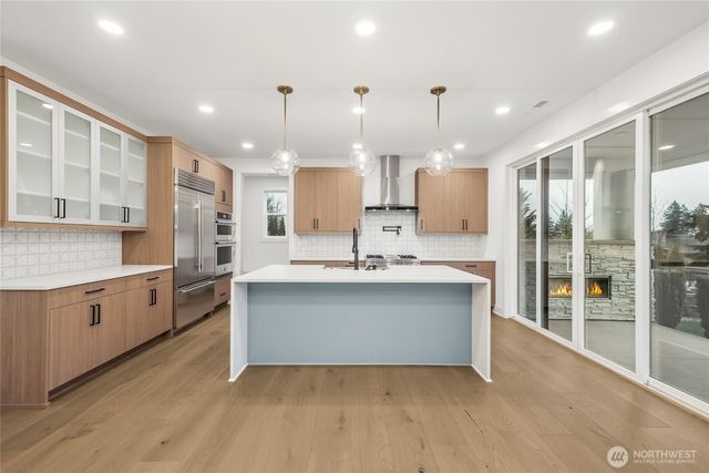 8413 137th Avenue SE #6, Newcastle, WA 98059