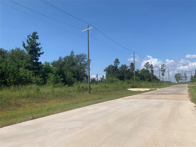 8205 Road 5878, Cleveland, TX 77327