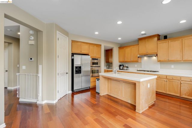 417 McAllister Drive, Benicia, CA 94510