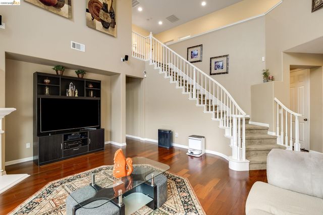 417 McAllister Drive, Benicia, CA 94510