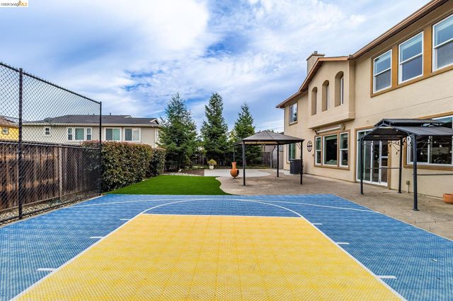 417 McAllister Drive, Benicia, CA 94510