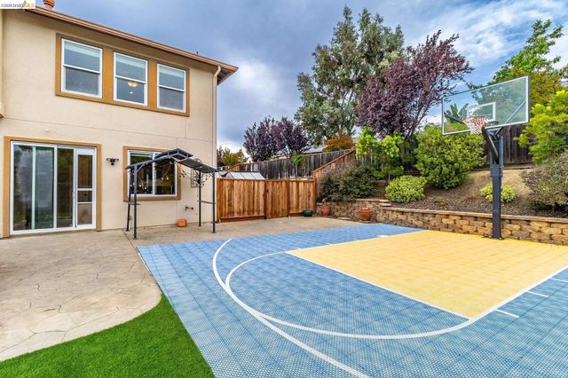 417 McAllister Drive, Benicia, CA 94510