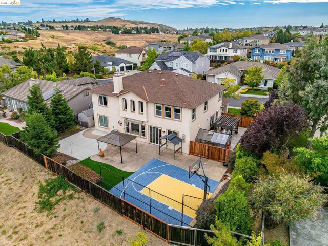 417 McAllister Drive, Benicia, CA 94510