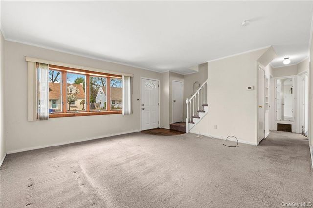 51 Audrey Avenue, Plainview, NY 11803