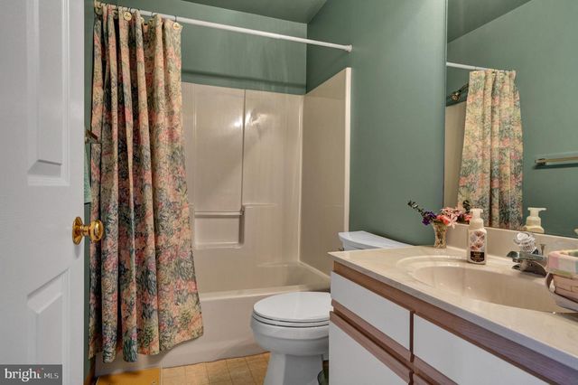 202 THIA CT, Coatesville, PA 19320