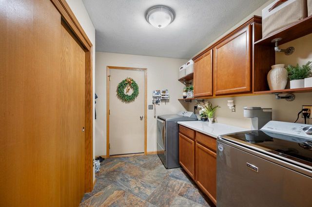 2912 McCann DRIVE, Janesville, WI 53546