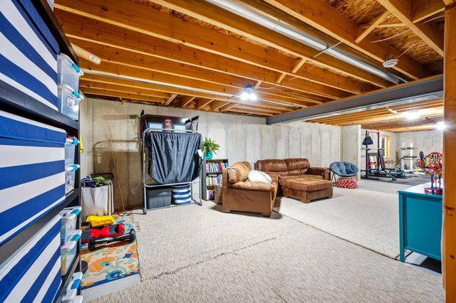 2912 McCann DRIVE, Janesville, WI 53546