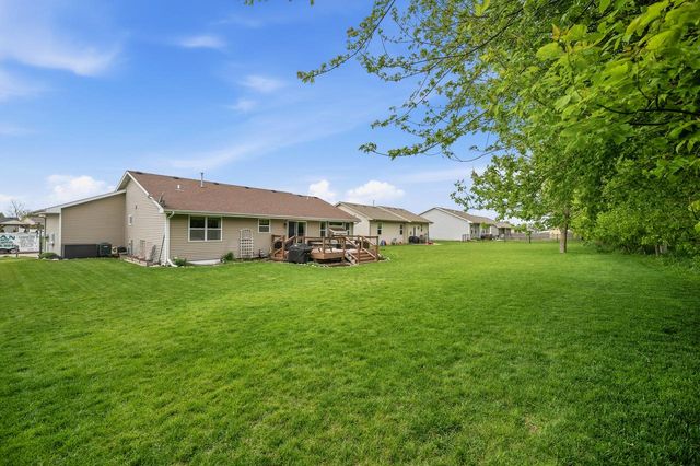 2912 McCann DRIVE, Janesville, WI 53546