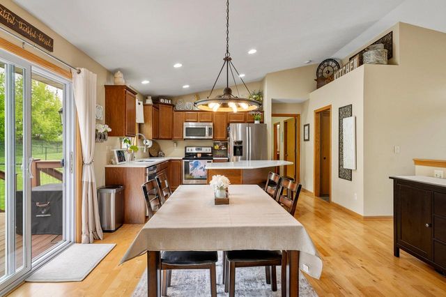 2912 McCann DRIVE, Janesville, WI 53546