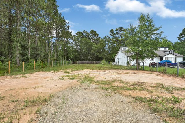 2896 Road 5018, Cleveland, TX 77327