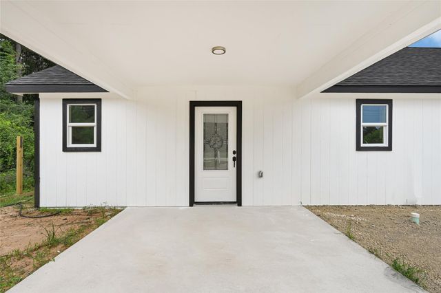2896 Road 5018, Cleveland, TX 77327