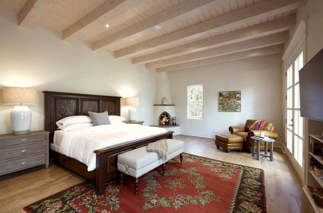 1055 Camino Rancheros, Santa Fe, NM 87505