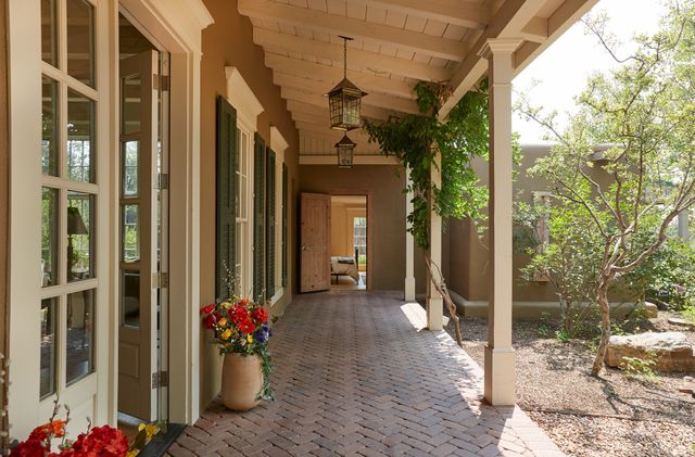 1055 Camino Rancheros, Santa Fe, NM 87505