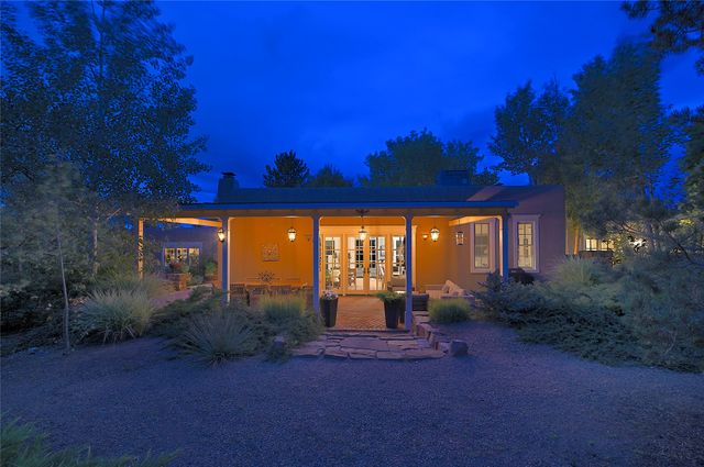 1055 Camino Rancheros, Santa Fe, NM 87505