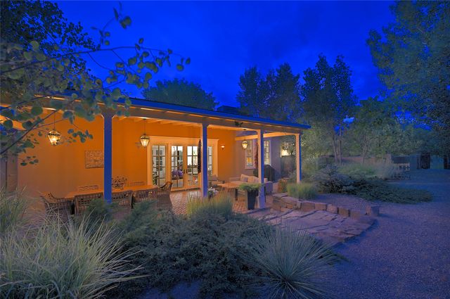1055 Camino Rancheros, Santa Fe, NM 87505