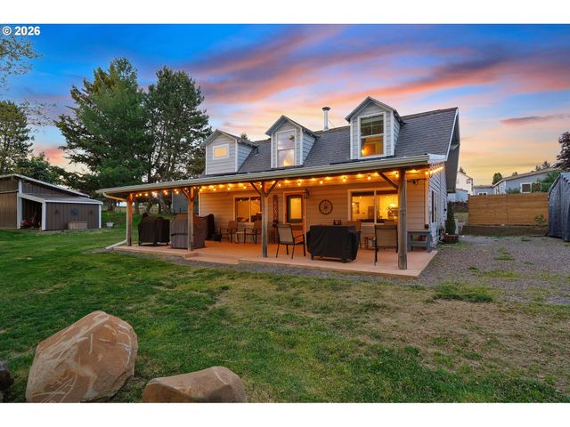 22581 S SCHIEFFER Rd, Colton, OR 97017