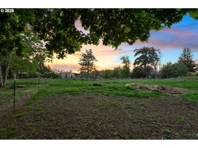 22581 S SCHIEFFER Rd, Colton, OR 97017