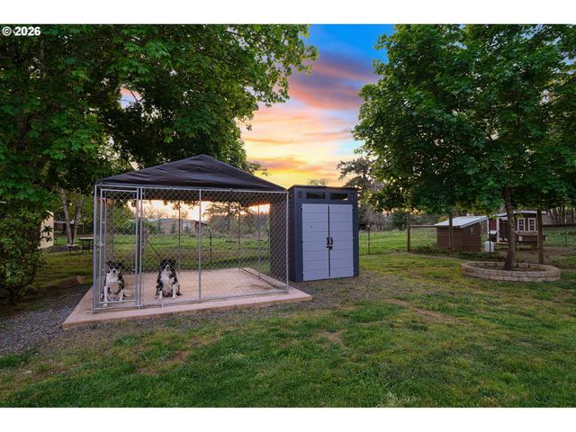 22581 S SCHIEFFER Rd, Colton, OR 97017