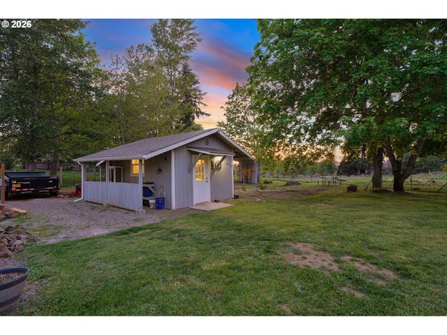 22581 S SCHIEFFER Rd, Colton, OR 97017